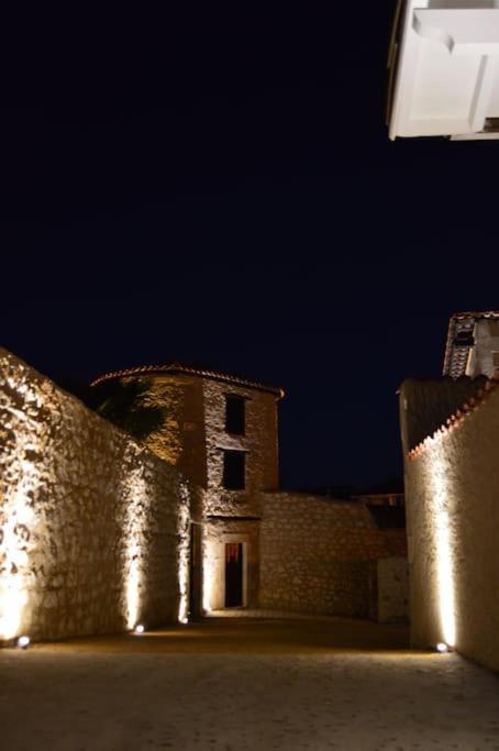 Tour Medievale Fortifiee Entierement Restaure Saint-Sever  Exterior foto