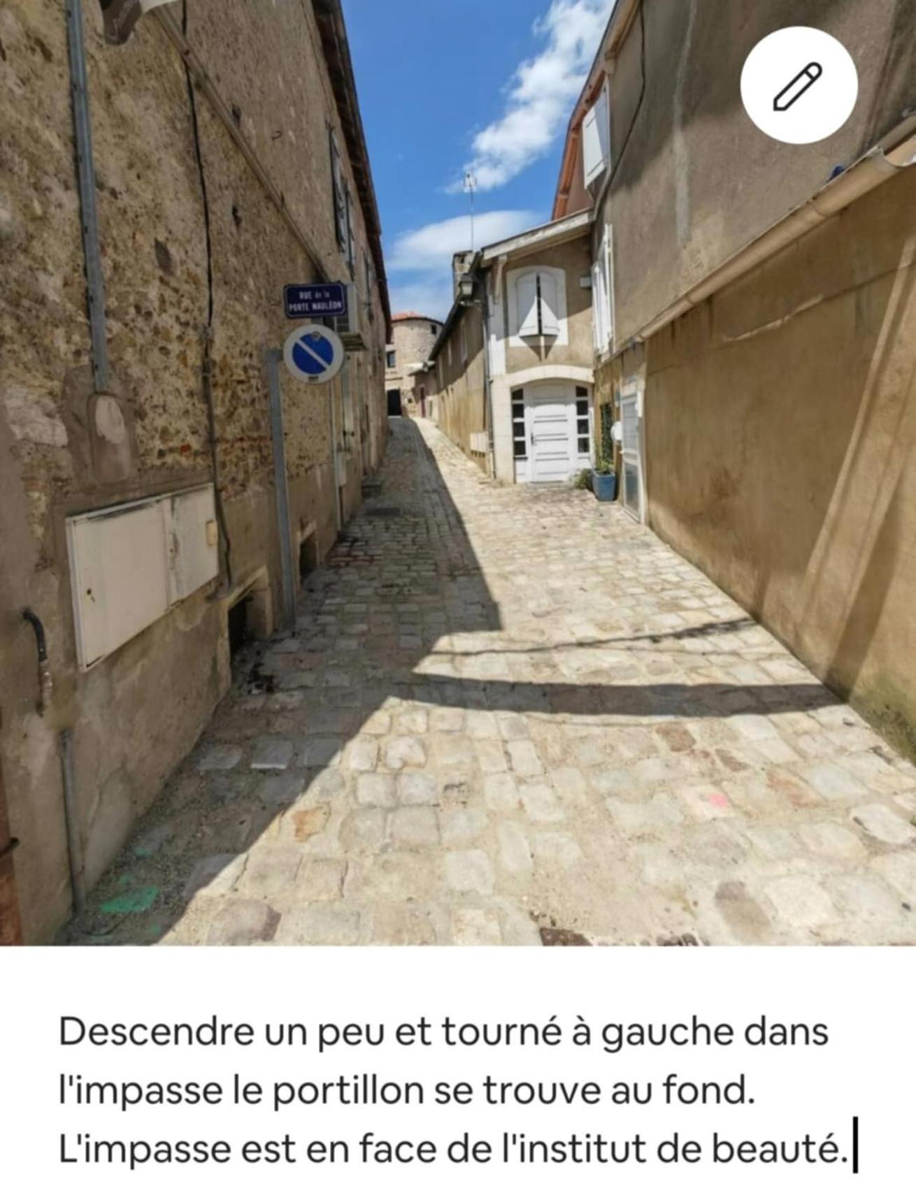Tour Medievale Fortifiee Entierement Restaure Saint-Sever  Exterior foto